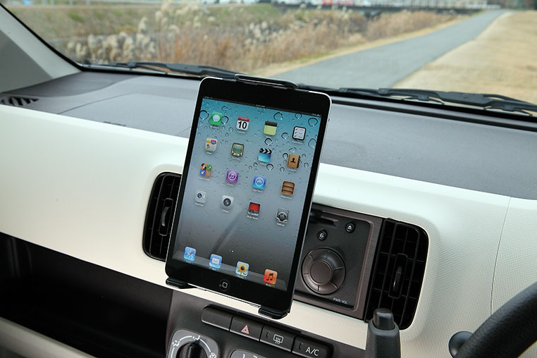 Ipad タブレットを車載 車に固定 したい ホルダーの選び方は